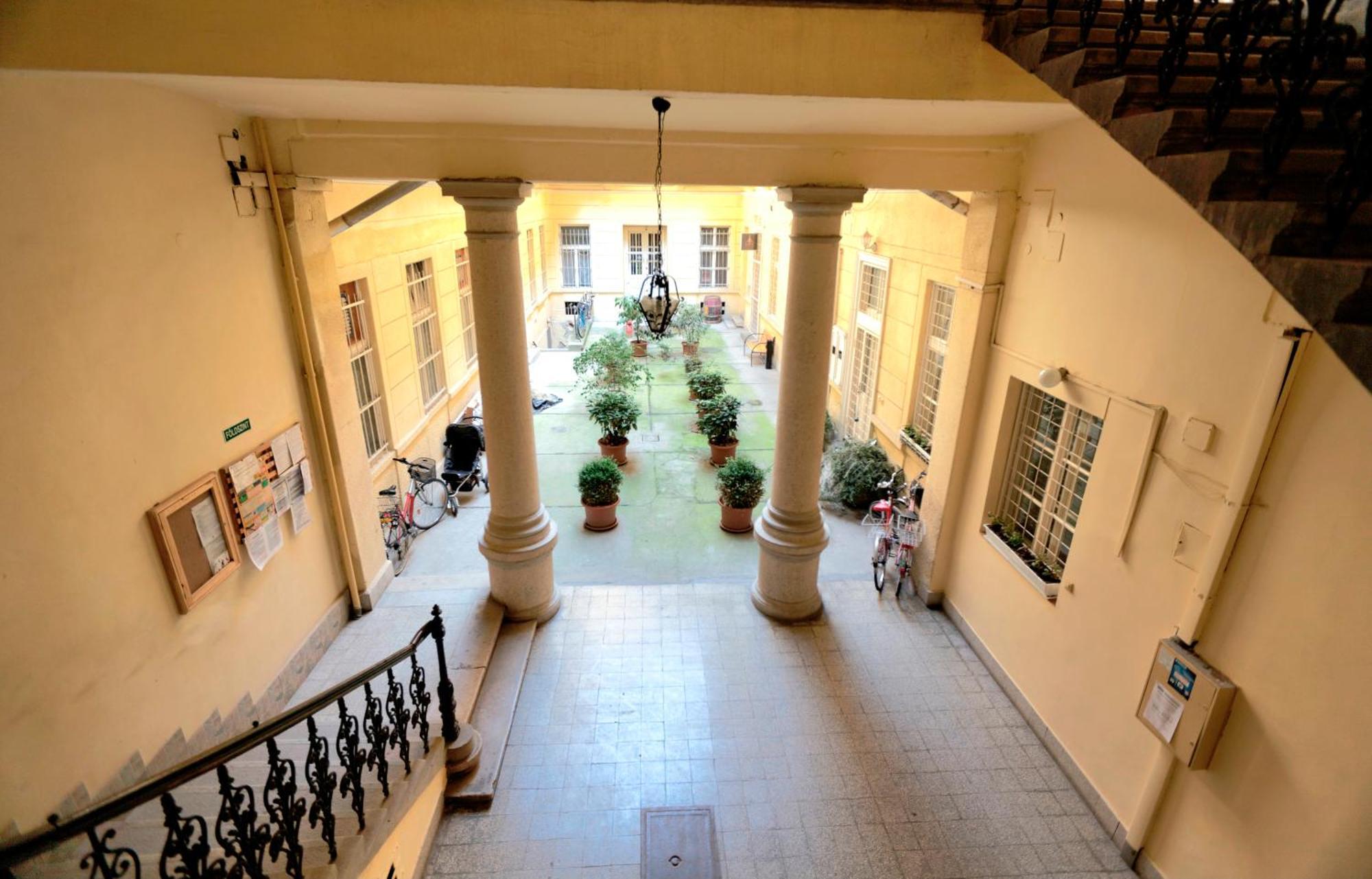 Apartment Sunny & Elegant Large Flat Next To Parliament Budapest