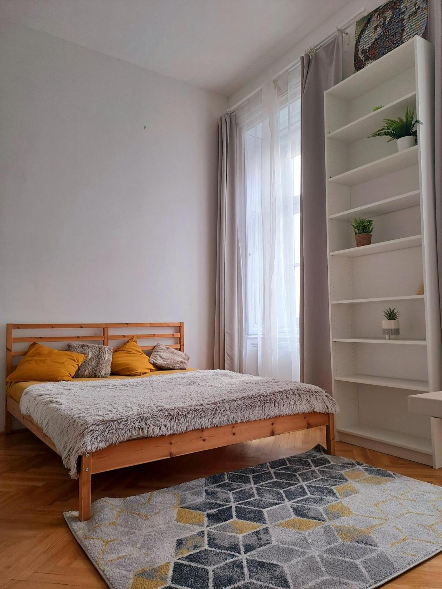 Sunny & Elegant Large Flat Next To Parliament Apartamento *