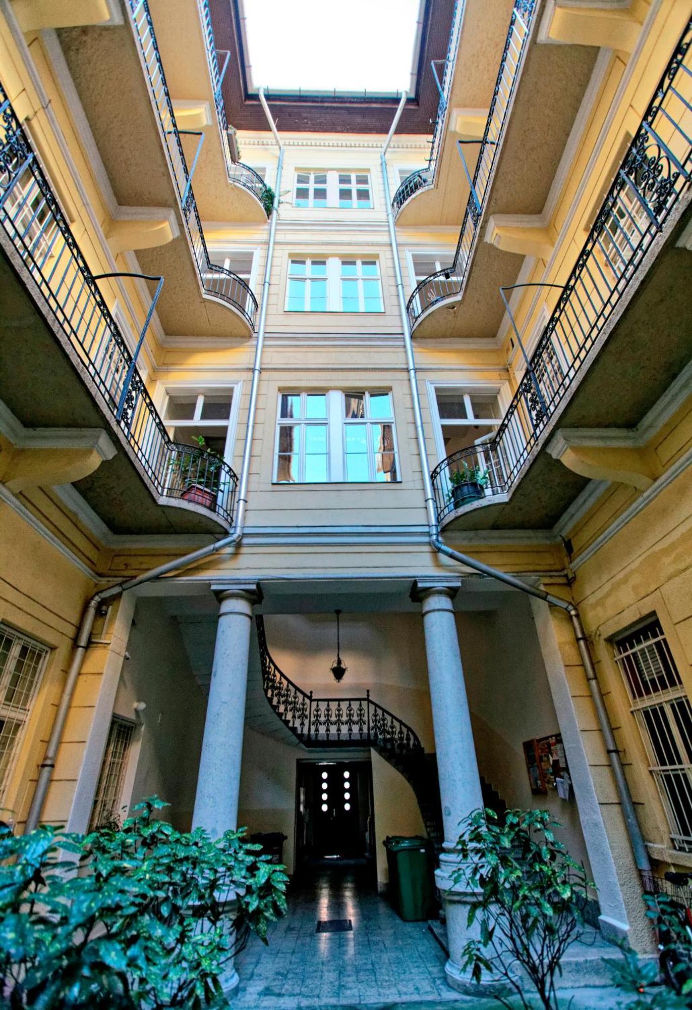 Sunny & Elegant Large Flat Next To Parliament Apartamento *